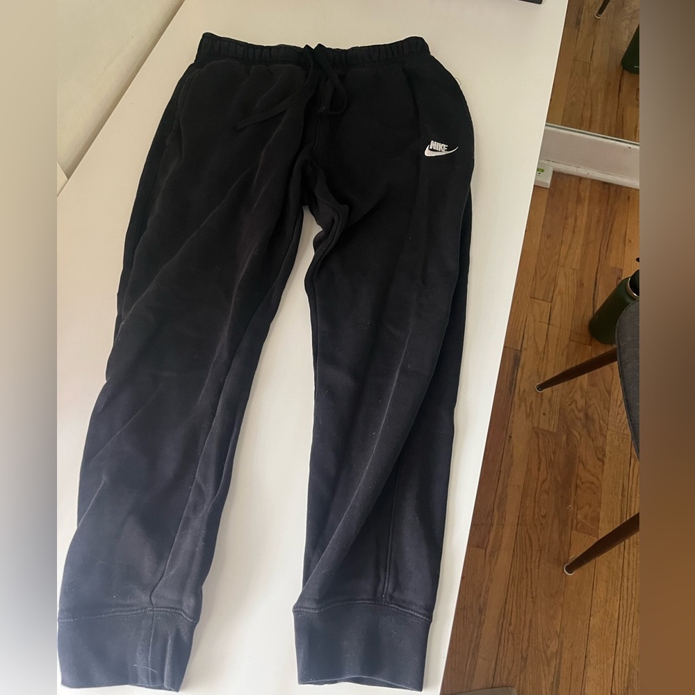 Black Nike sweatpants size small